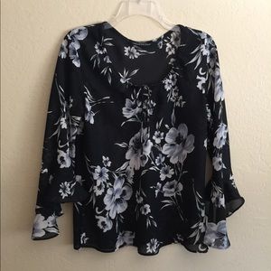 Impressions floral print flowing mid sleeved top